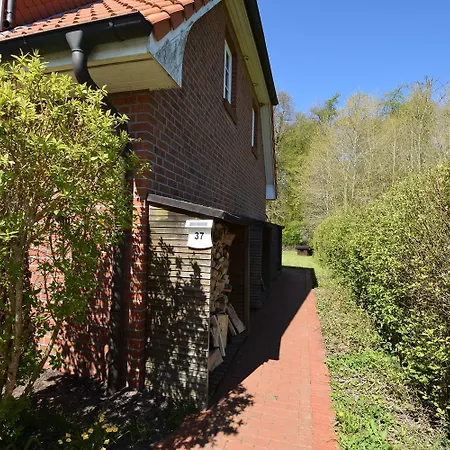 Holiday home Kranichduene *